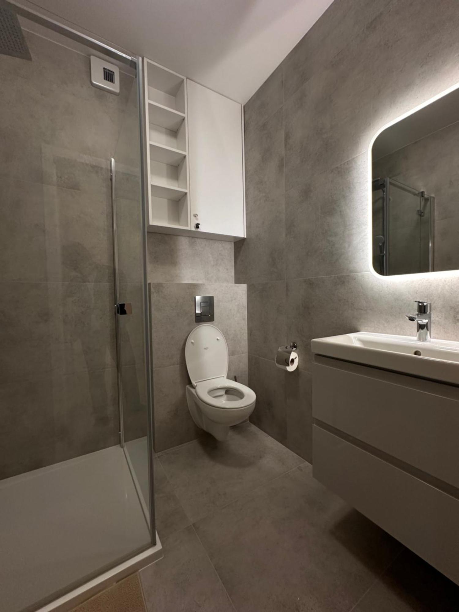 Kaskady Airport Modern - Close To The Airport And Center Apartament *